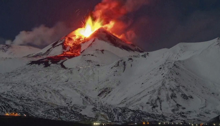 Mount Etna Volcano Erupts and Spews Lava on Sicily – Latest News