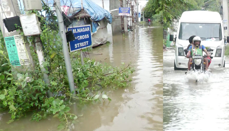 மதுரையில் பெய்த கனமழை காரணமாக 2 நாட்கள் ஆகியும் வடியாத வெள்ளத்தால் பொதுமக்கள் சிரமம்