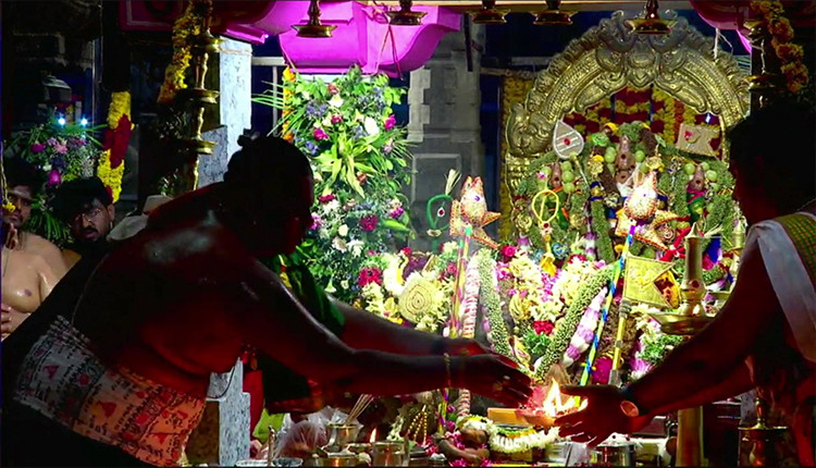 கந்த சஷ்டி 2ஆம் நாள் விழா யாகசாலை பூஜையுடன் தொடக்கம்